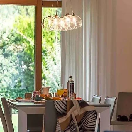 Charming Just A Few Steps Away From The Golf Club By Beahost Hotel
