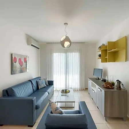 Charming Just A Few Steps Away From The Golf Club By Beahost Hotel *