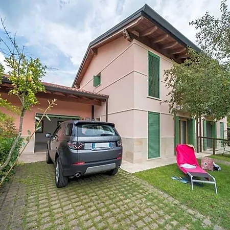 Charming Just A Few Steps Away From The Golf Club By Beahost Hotel Lignano Sabbiadoro