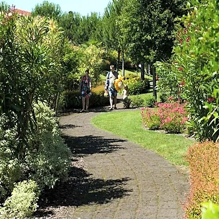 Charming Just A Few Steps Away From The Golf Club By Beahost